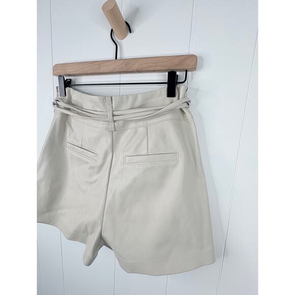 Blank NYC Faux Leather Pleated High Rise Shorts Size 26 Cream Ivory Tie Waist - Picture 9 of 10